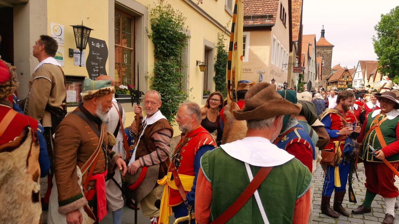 Boutiquehotel Goldene Rose - Self-Check-In Rothenburg ob der Tauber Exteriör bild